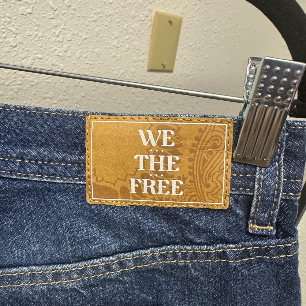 We The Free Women's Jeans - Picture 3 of 4